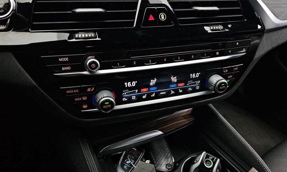 BMW 5-Series 2018