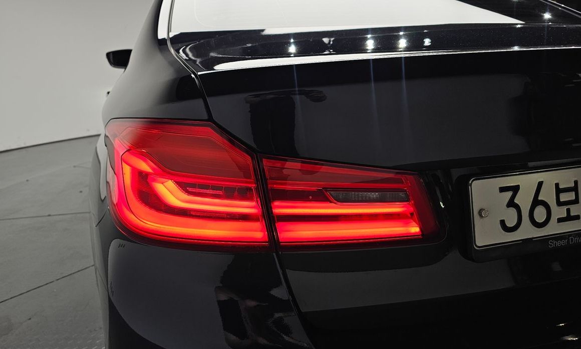 BMW 5-Series 2018