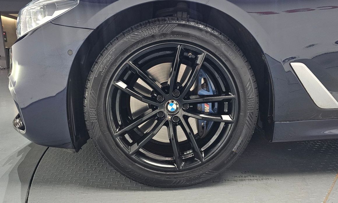 BMW 5-Series 2018