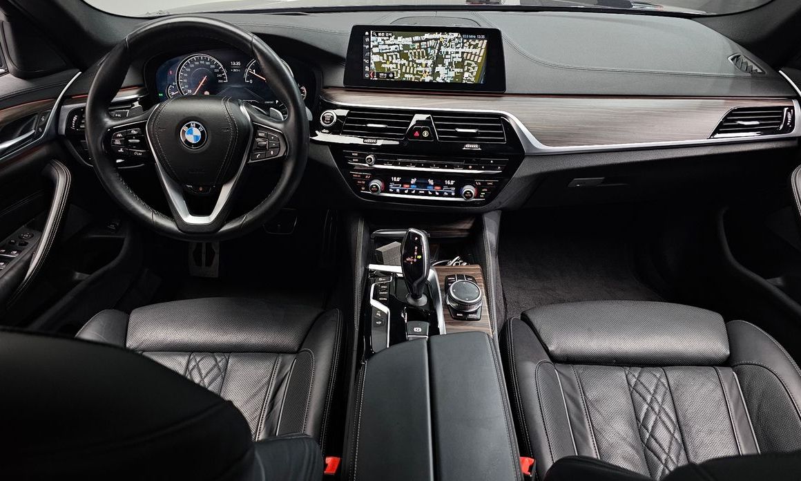 BMW 5-Series 2018
