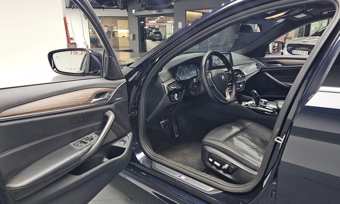 BMW 5-Series 2018