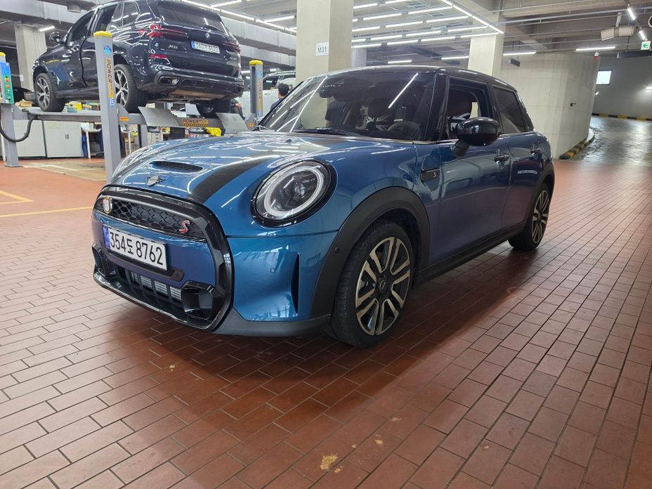 Mini Cooper 2024
