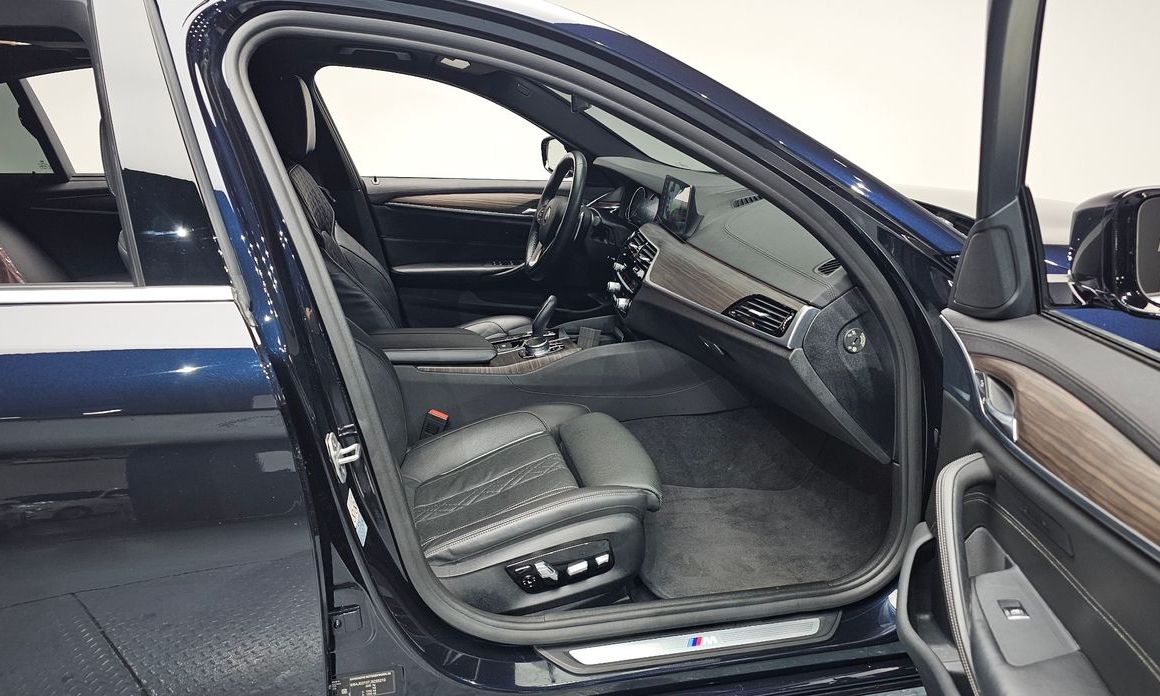 BMW 5-Series 2018