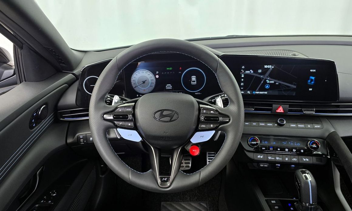 Hyundai AVANTE 2024