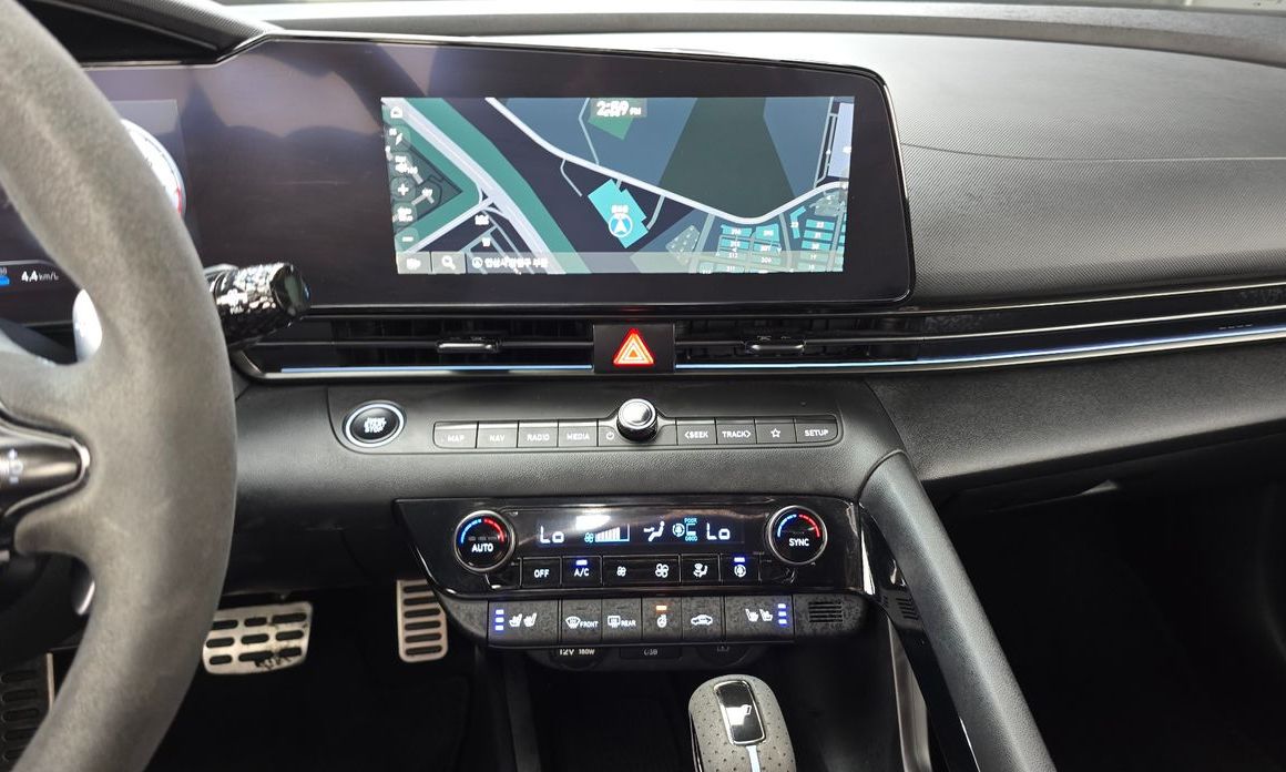 Hyundai AVANTE 2024