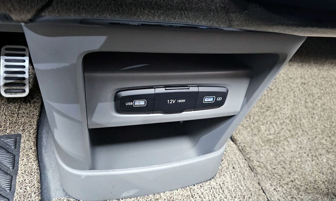 Hyundai Staria 2022