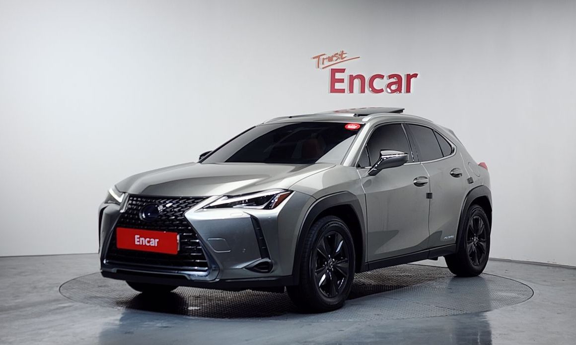 Lexus UX 2021
