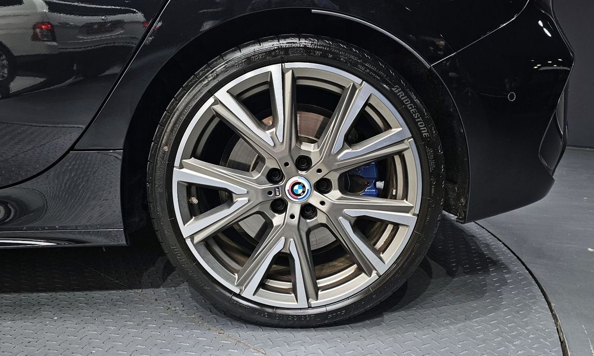 BMW 1-Series 2023