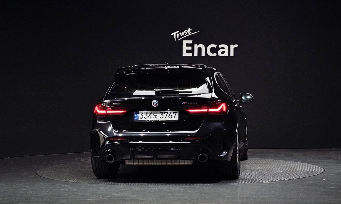 BMW 1-Series 2023