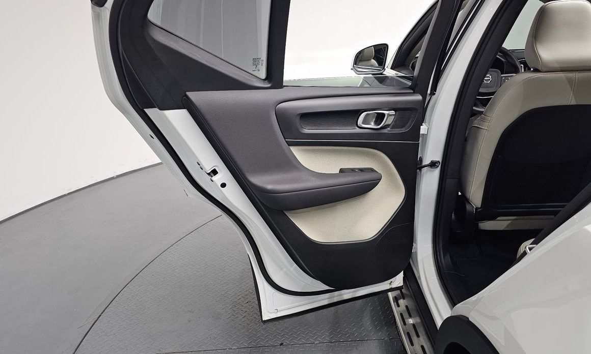 Volvo XC40 2023