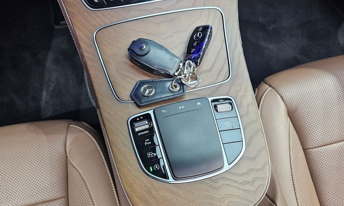 Mercedes-Benz E-Class 2021
