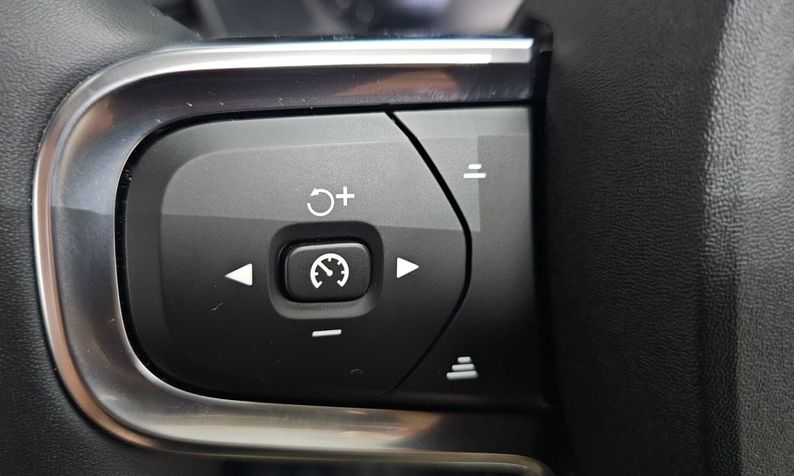 Volvo XC40 2023