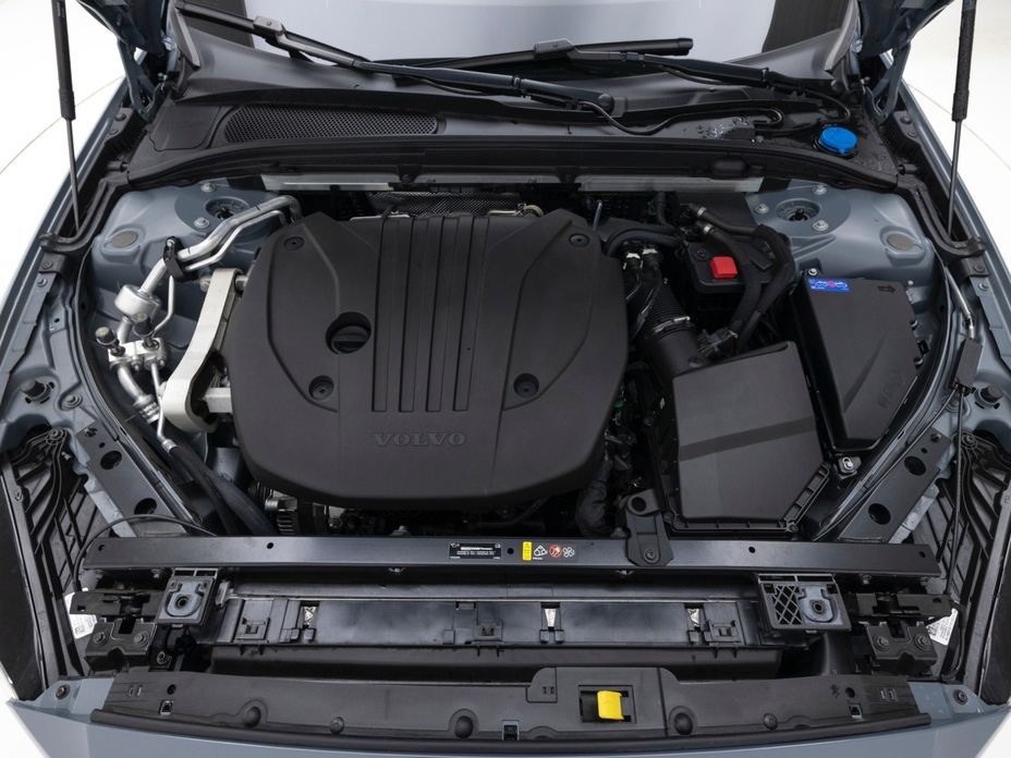 Volvo S60 2023