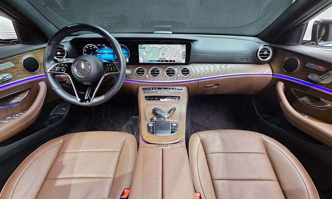 Mercedes-Benz E-Class 2021