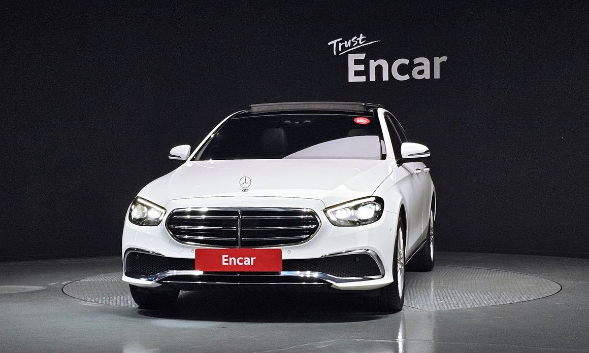 Mercedes-Benz E-Class 2021