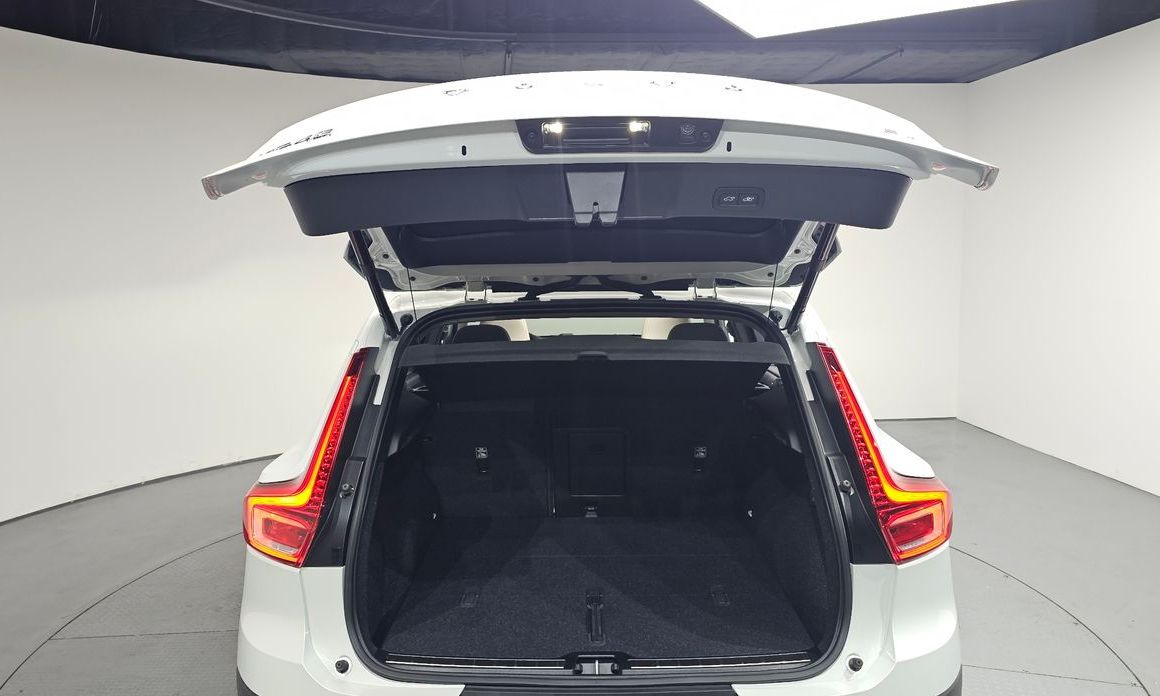 Volvo XC40 2023