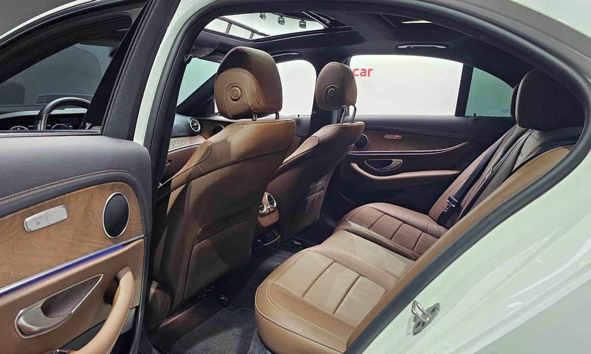 Mercedes-Benz E-Class 2021