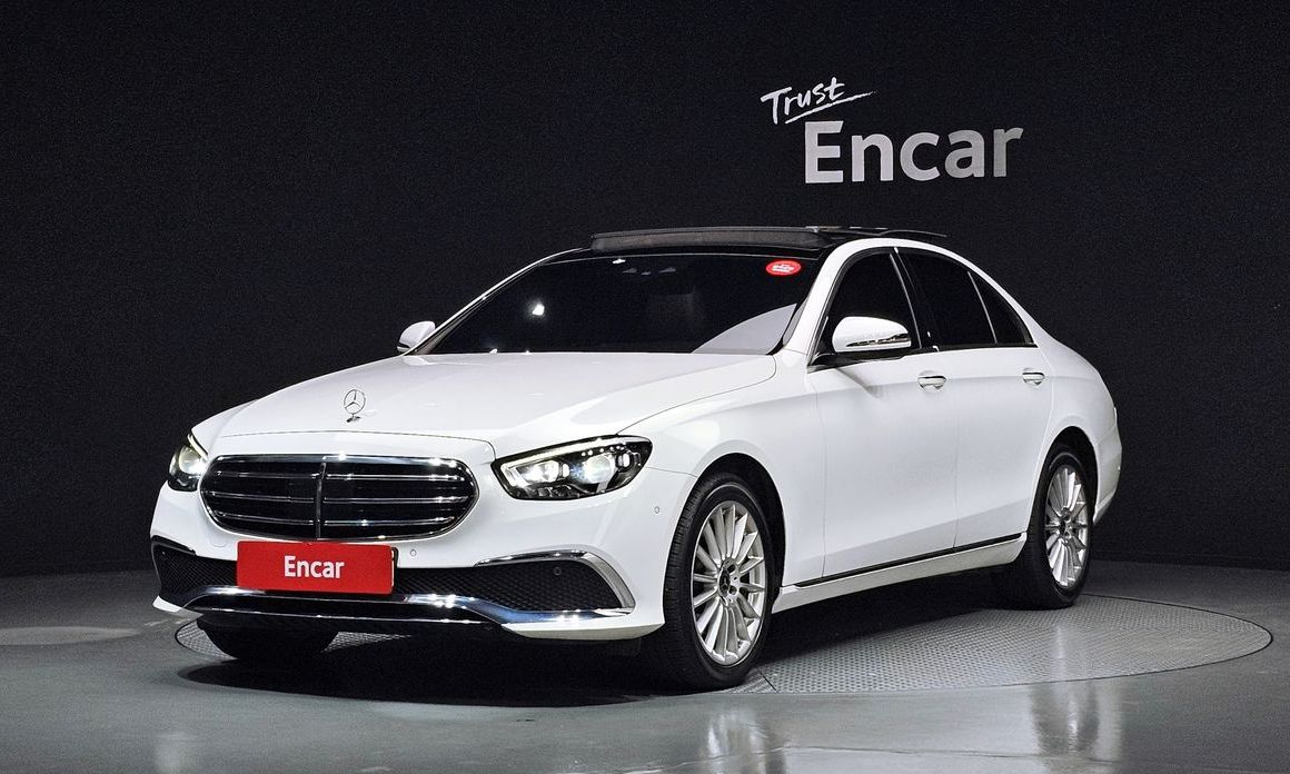 Mercedes-Benz E-Class 2021