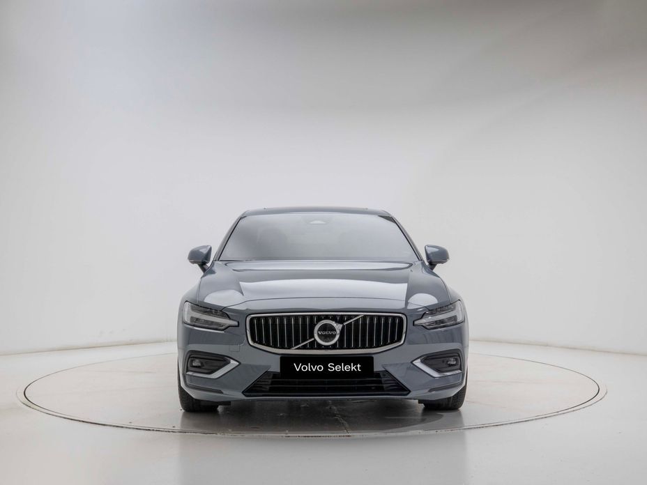 Volvo S60 2023