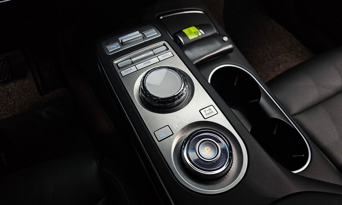 Genesis GV70 2023