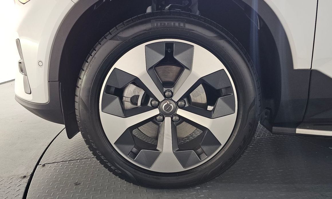 Volvo XC40 2023