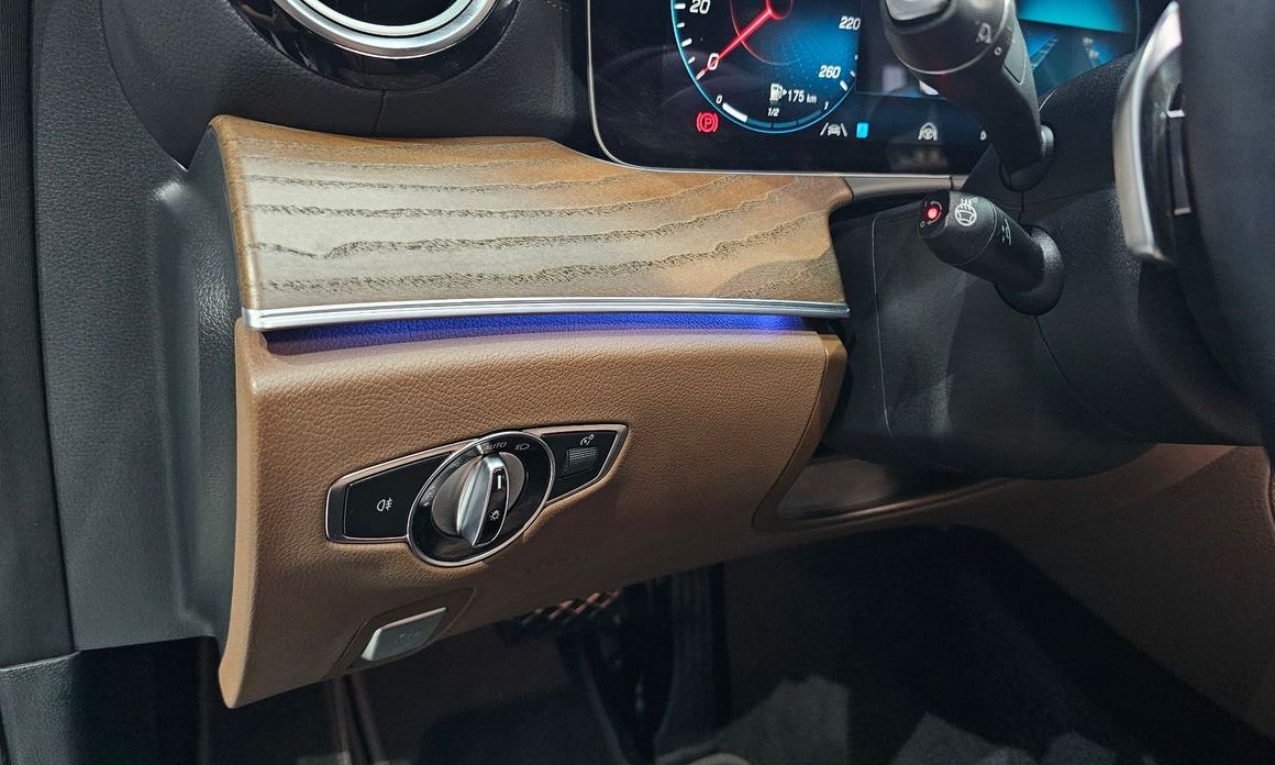 Mercedes-Benz E-Class 2021