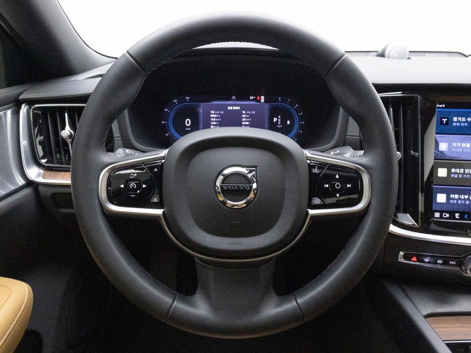 Volvo S60 2023