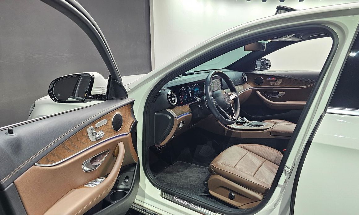 Mercedes-Benz E-Class 2021