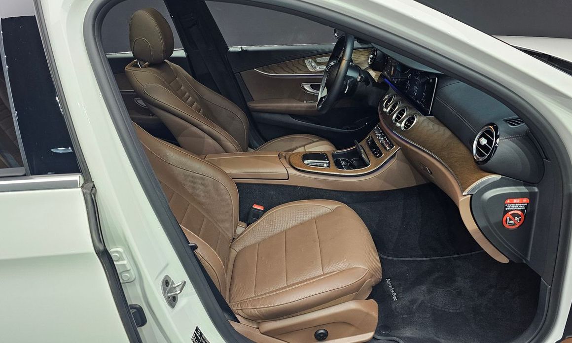 Mercedes-Benz E-Class 2021
