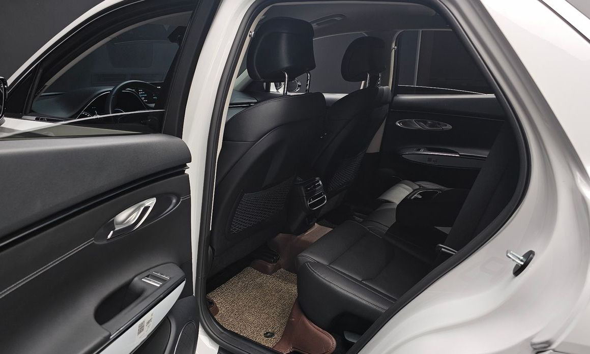Genesis GV70 2023