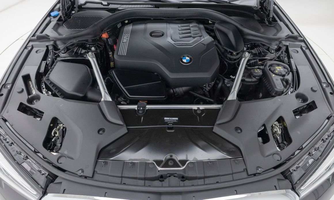 BMW 5-Series 2023