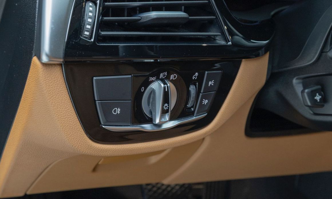 BMW 5-Series 2023