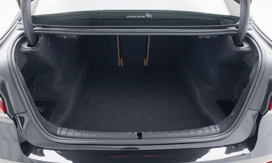 BMW 5-Series 2023
