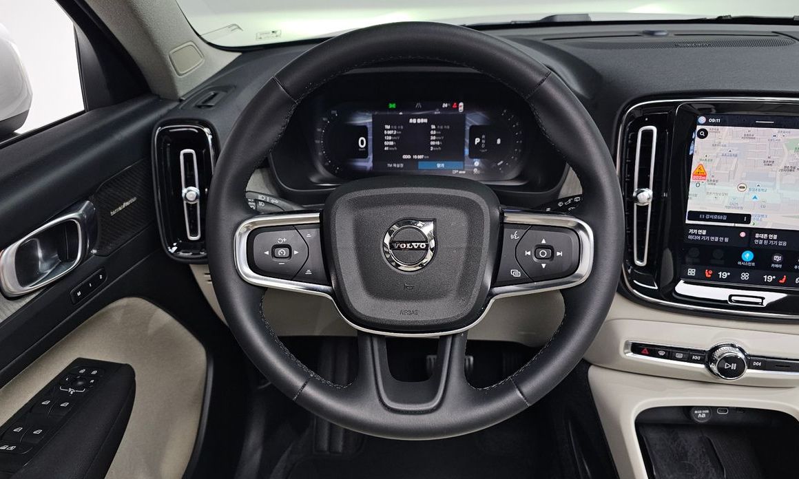 Volvo XC40 2023