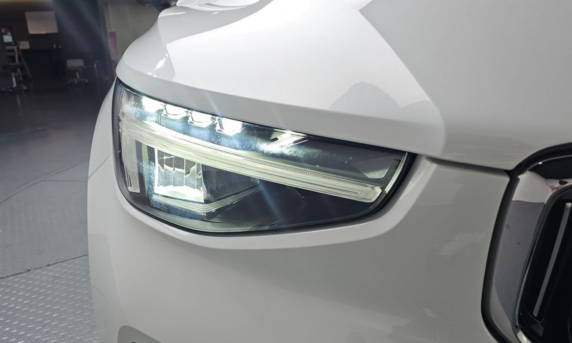 Volvo XC40 2023