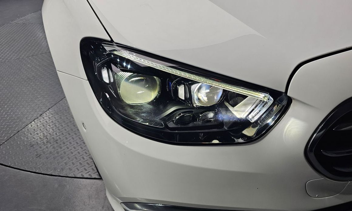 Mercedes-Benz E-Class 2021