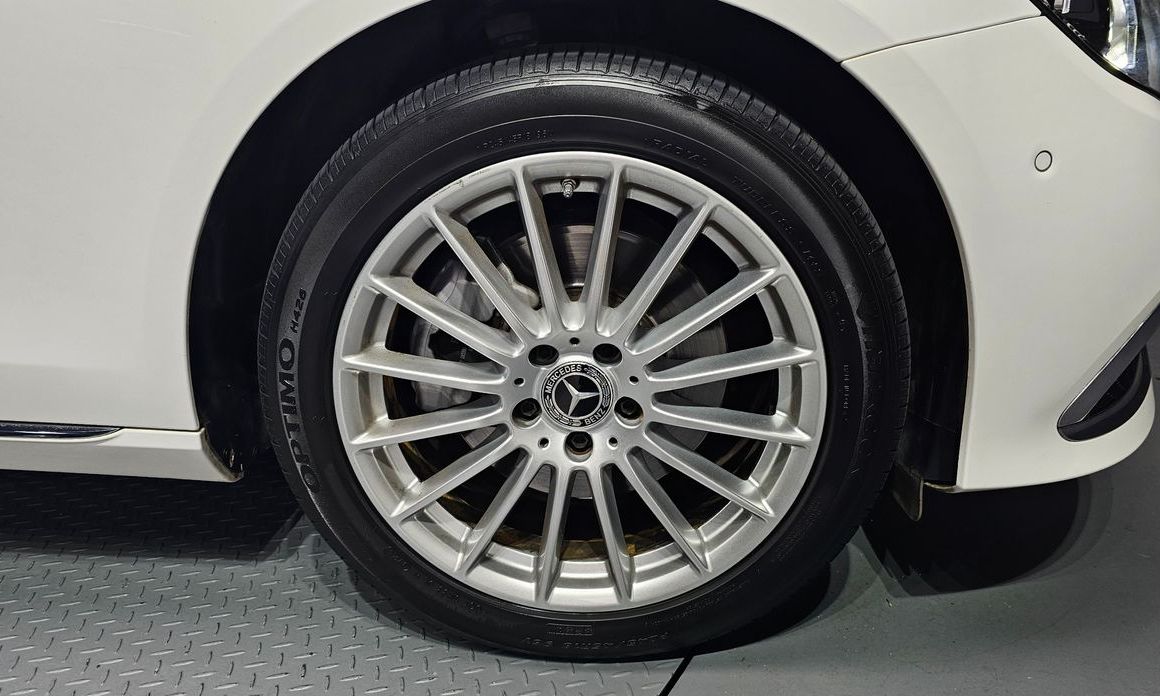 Mercedes-Benz E-Class 2021
