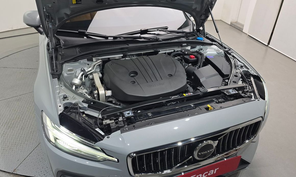 Volvo S60 2024