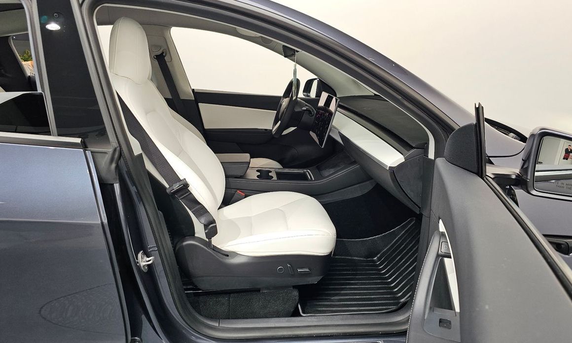 Tesla Model Y 2021