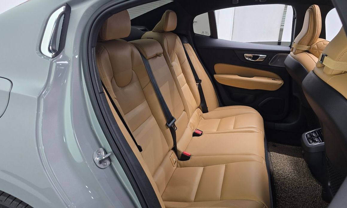 Volvo S60 2024