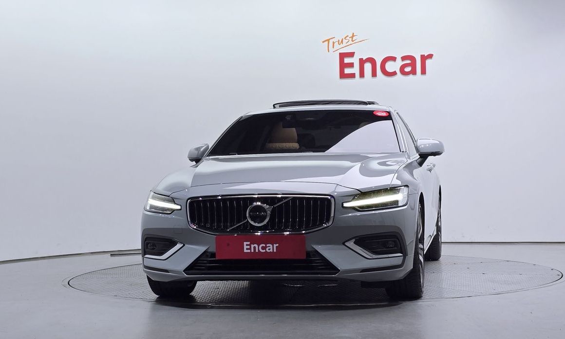 Volvo S60 2024