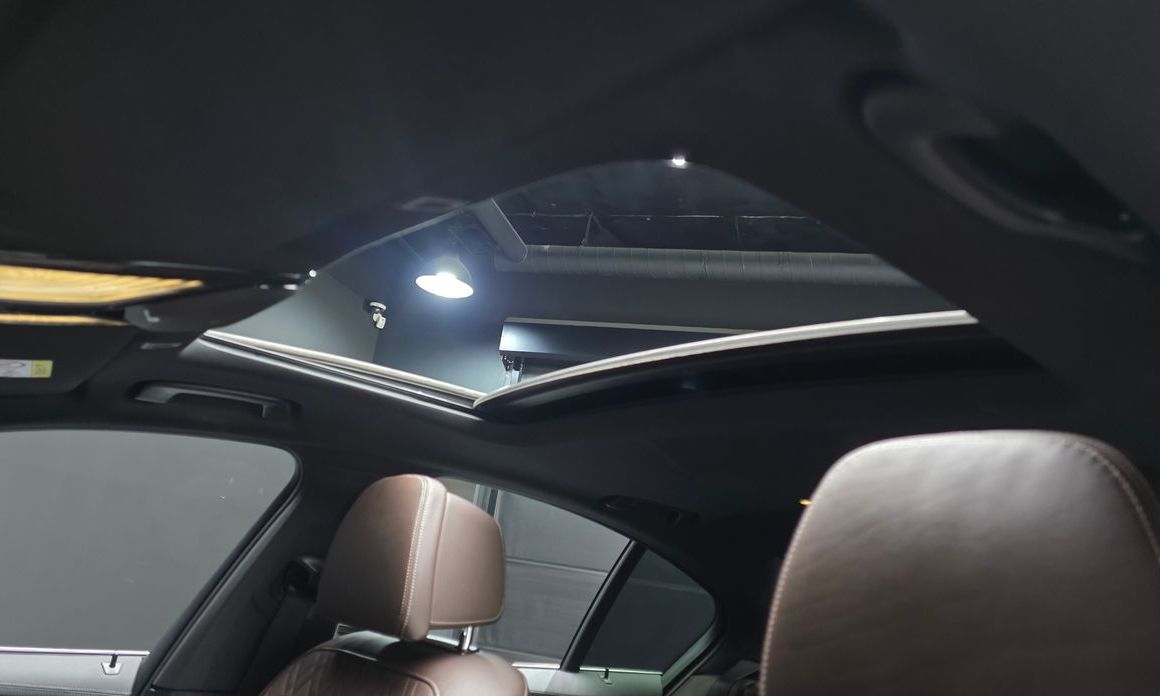BMW 5-Series 2021