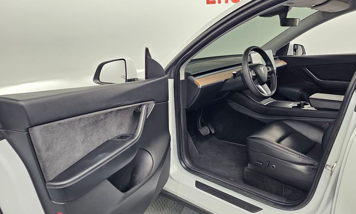 Tesla Model Y 2021