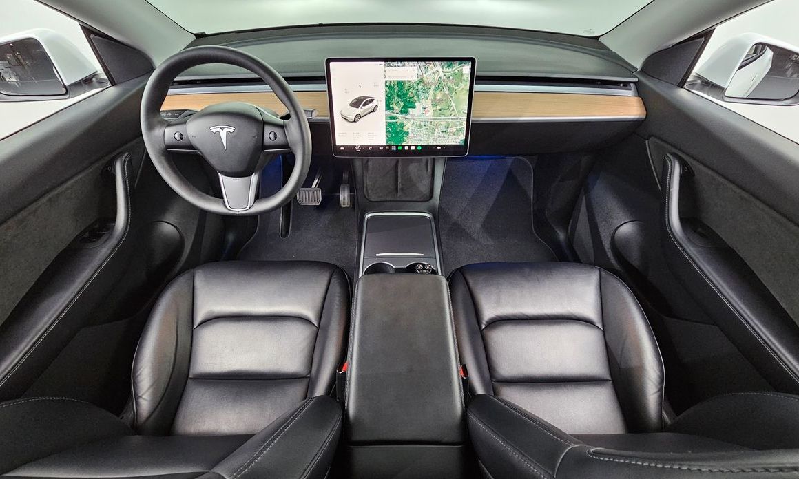 Tesla Model Y 2021