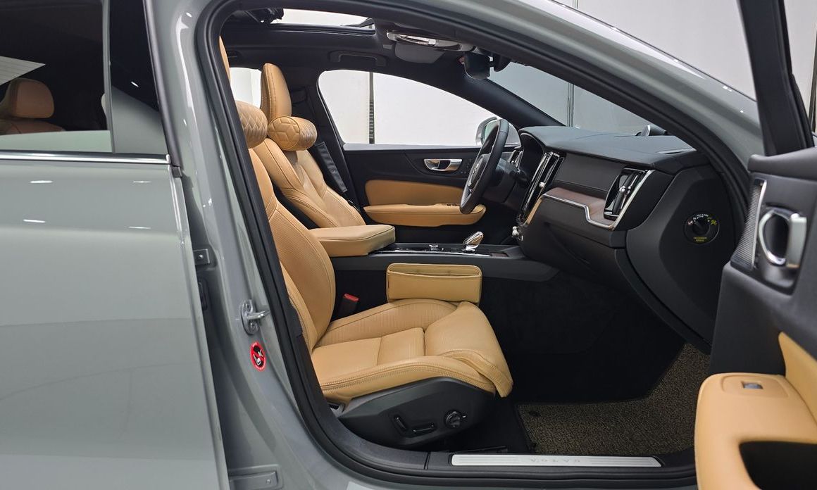Volvo S60 2024