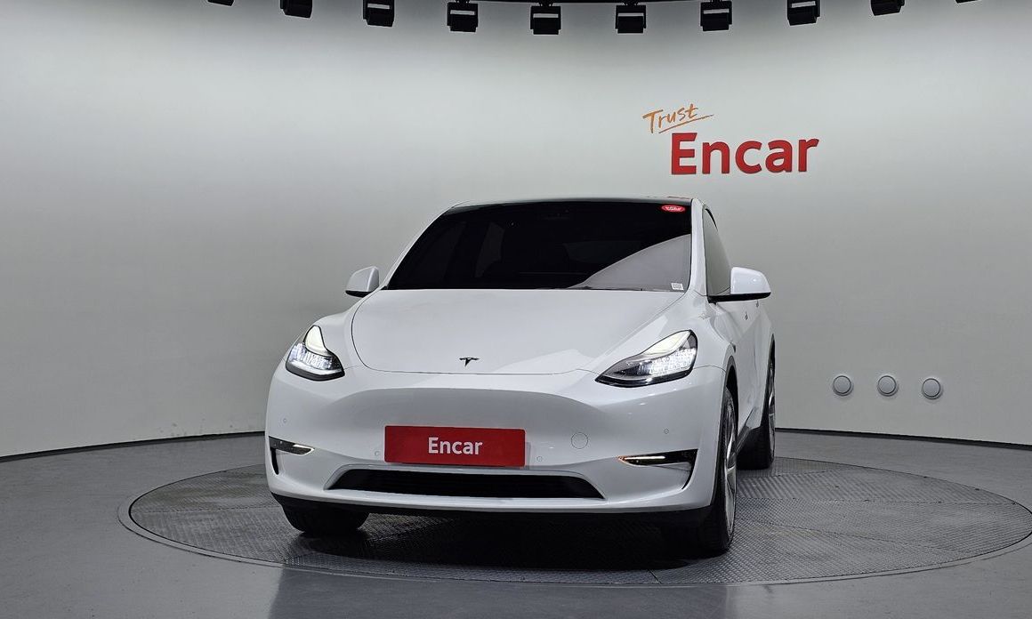 Tesla Model Y 2021