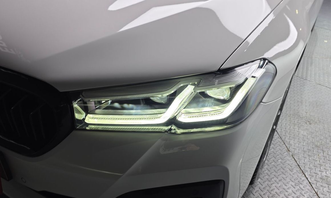 BMW 5-Series 2021