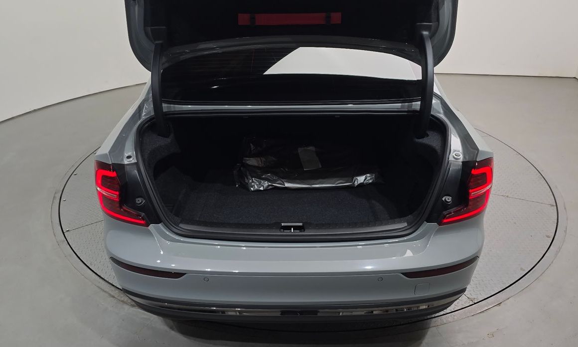 Volvo S60 2024