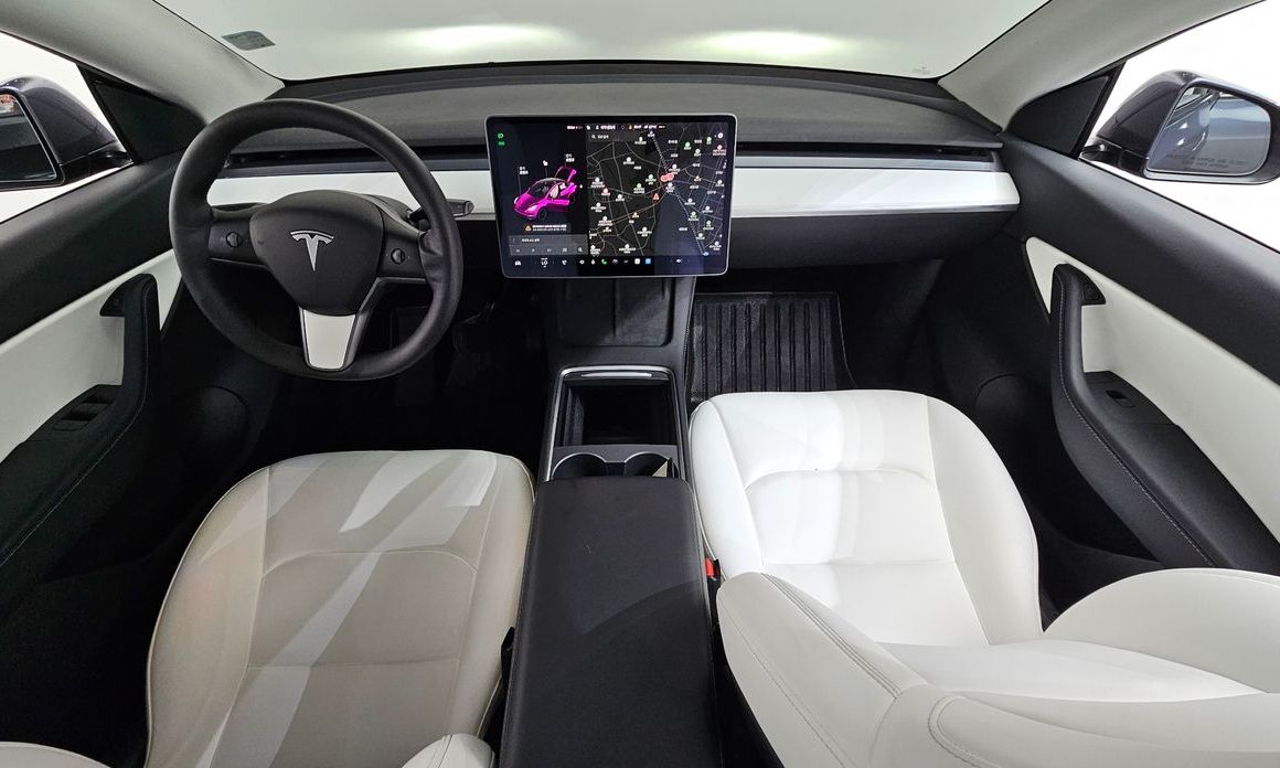 Tesla Model Y 2021