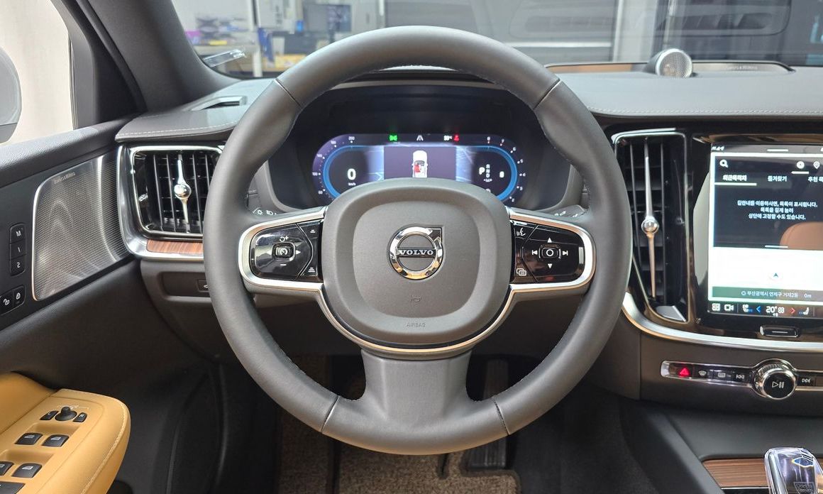 Volvo S60 2024